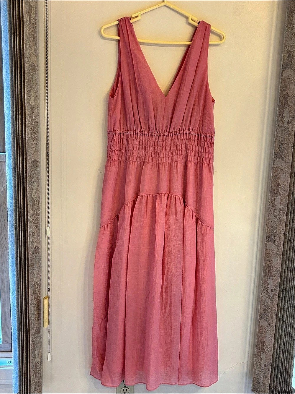 Vince. Maxi Dress in Pink Size Medium Like New